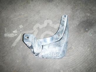 Брызговик передний правый Hyundai Getz 2002 - 2011