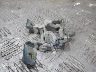 Петля двери багажника Hyundai Getz 2002 - 2011