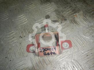 Петля двери багажника Hyundai Getz 2002 - 2011