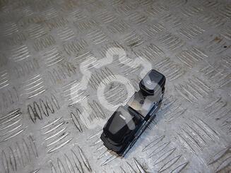 Кнопка стеклоподъемника Hyundai ix35 2010 - 2015