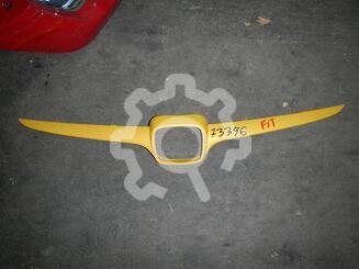 Накладка решетки радиатора Honda Fit II 2007 - 2014