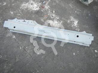 Панель Hyundai Tucson I 2004 - 2010