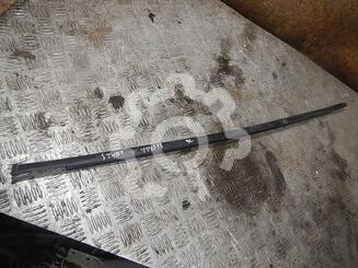 Накладка стекла заднего левого Jaguar S - TYPE 2000 - 2006