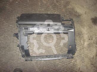 Бардачок Land Rover Discovery III 2004 - 2009