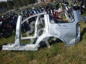 Боковина левая Land Rover Discovery III 2004 - 2009