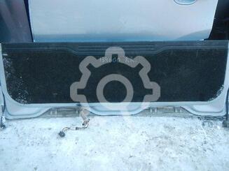 Обшивка двери багажника Land Rover Range Rover III 2002 - 2012