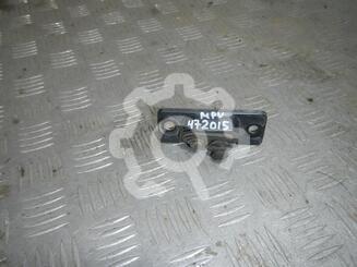Выключатель концевой Mazda MPV II [LW] 1999 - 2006
