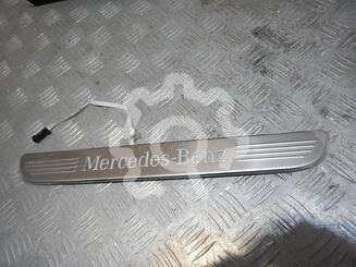 Накладка порога (внутренняя) Mercedes-Benz C-Klasse IV W205 2014 - 2021