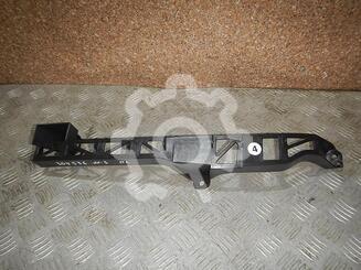 Кронштейн фар левый Mazda 3 I [BK] 2003 - 2009