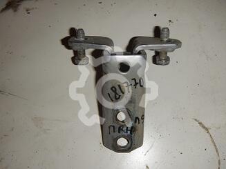 Петля двери передней Mitsubishi Lancer IX 2000 - 2010