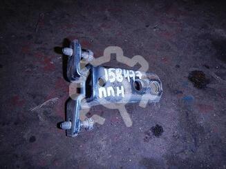 Петля двери передней Mitsubishi Lancer IX 2000 - 2010