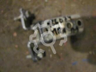 Петля двери передней Mitsubishi Lancer IX 2000 - 2010
