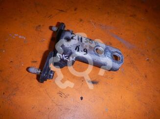Петля двери передней Mitsubishi Lancer IX 2000 - 2010