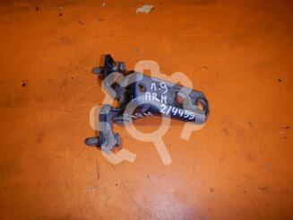 Петля двери передней Mitsubishi Lancer IX 2000 - 2010