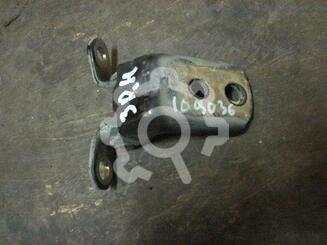 Петля двери Nissan Primera P12E c 2002 г.