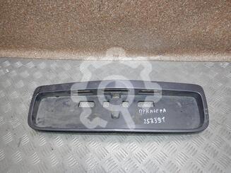 Накладка крышки багажника Nissan Primera P12E c 2002 г.