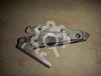 Петля крышки багажника Nissan Primera P12E c 2002 г.