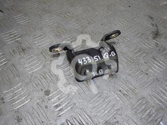 Петля двери задней Nissan Qashqai (J10) 2006 - 2014