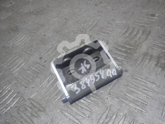 Петля двери багажника Nissan Qashqai (J10) 2006 - 2014