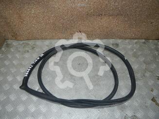 Уплотнитель двери Nissan Tiida I [C11] 2004 - 2013