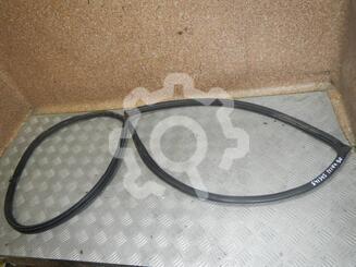 Уплотнитель двери Nissan Tiida I [C11] 2004 - 2013