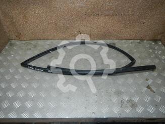 Уплотнитель стекла двери Nissan Tiida I [C11] 2004 - 2013