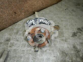 Кулак поворотный передний правый Nissan Tiida I [C11] 2004 - 2013