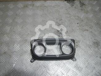 Накладка (кузов внутри) Nissan Almera II [N16] 2000 - 2006
