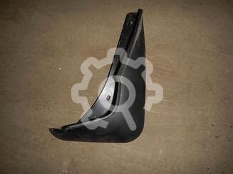 Брызговик передний правый Nissan Almera II [N16] 2000 - 2006