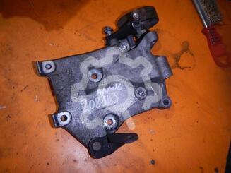 Кронштейн кондиционера Nissan Almera II [N16] 2000 - 2006