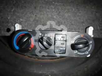 Блок управления климатической установкой Nissan Almera II [N16] 2000 - 2006