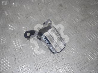 Петля двери Nissan Note I [E11] 2005 - 2013