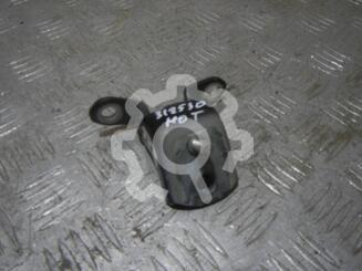 Петля двери Nissan Note I [E11] 2005 - 2013