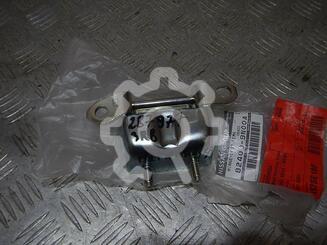 Петля двери Nissan Pathfinder IV [R52] 2012 - 2020