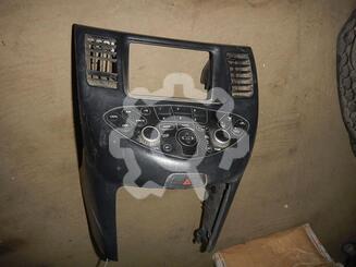 Панель в торпедо Nissan Primera P12E c 2002 г.