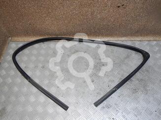 Уплотнитель стекла двери Opel Corsa [D] 2006 - 2014