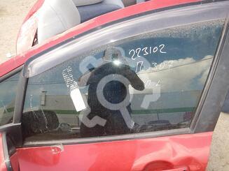 Стекло двери передней левой Peugeot 307 2001 - 2008