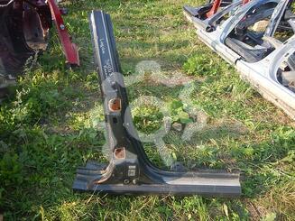 Стойка центральная правая Renault Logan I 2004 - 2015