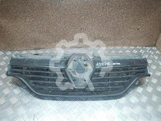 Решетка радиатора Renault Logan II 2012 - н.в.