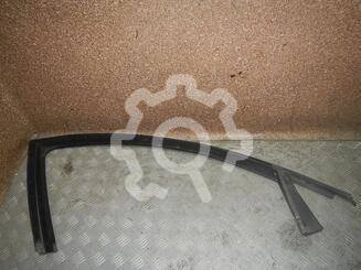 Уплотнитель стекла двери Renault Megane II 2002 - 2009