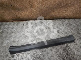 Накладка порога (внутренняя) Toyota Auris (E15) 2006 - 2012