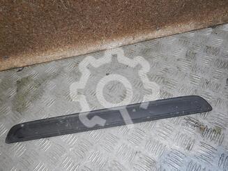 Накладка порога (внутренняя) Toyota Auris (E15) 2006 - 2012