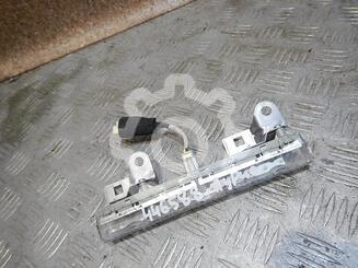 Фонарь задний (стоп сигнал) Toyota Auris (E15) 2006 - 2012