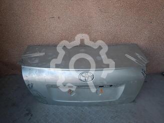 Крышка багажника Toyota Avensis II 2003 - 2008
