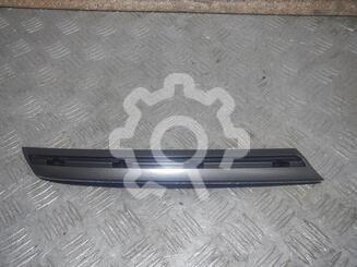 Накладка решетки радиатора Toyota Corolla X [E14, E150] 2006 - 2013