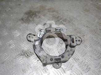 Кронштейн фары противотуманной правой Toyota Land Cruiser [200] 2007 - 2021