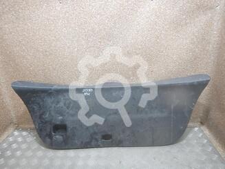 Обшивка двери багажника Toyota Yaris 2005 - 2011