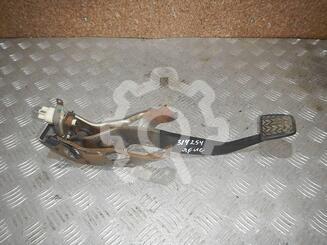 Педаль тормоза Toyota Yaris 2005 - 2011