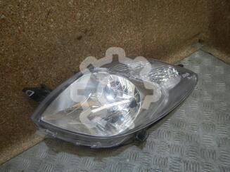 Фара левая Toyota Yaris 2005 - 2011
