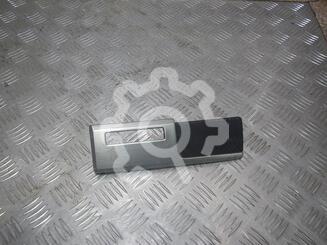 Панель в торпедо Volkswagen Touareg I 2002 - 2010